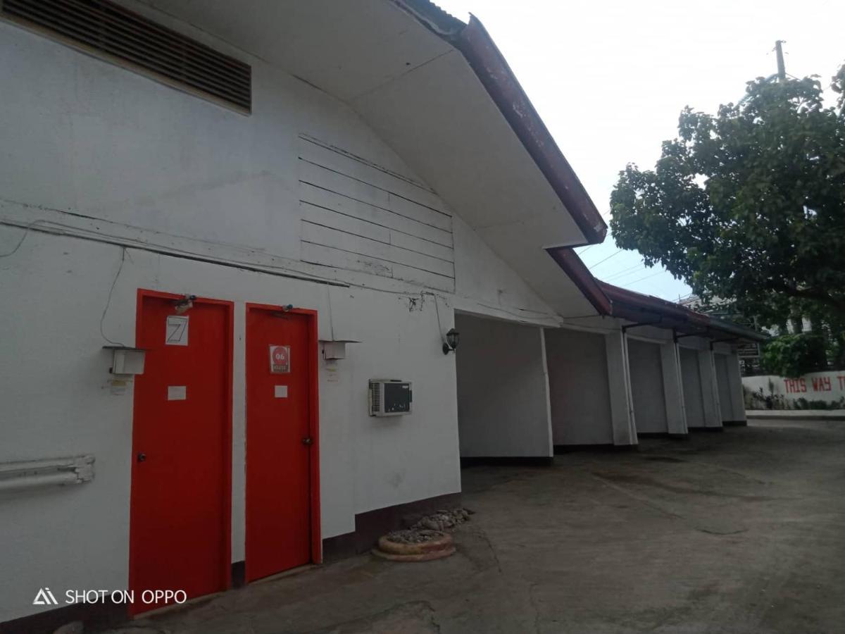 Wjv Inn Humay-Humay マクタン エクステリア 写真